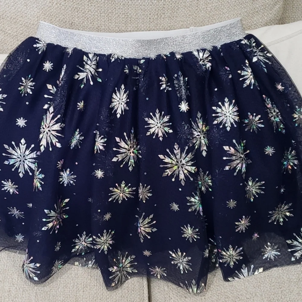 Disney blue skirt with white snowflakes kids size 7